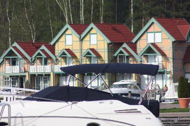 Maison de vacances /en/au Rheinsberg (Mecklenburgische Seenplatte)ou appartement ou maison de vacances