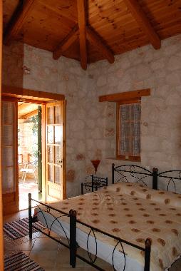 Maison de vacances /en/au Volimes (Zakynthos)ou appartement ou maison de vacances