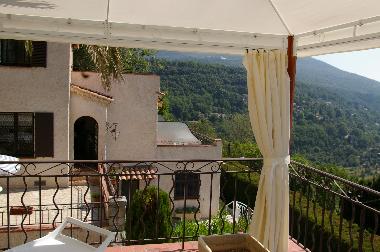 Maison de vacances �/en/au CABRIS (Alpes-Maritimes)ou appartement ou maison de vacances