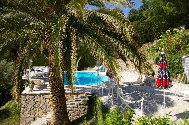 Maison de vacances �/en/au CABRIS (Alpes-Maritimes)ou appartement ou maison de vacances