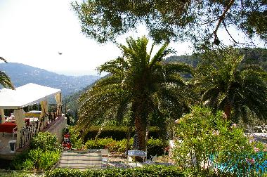 Maison de vacances �/en/au CABRIS (Alpes-Maritimes)ou appartement ou maison de vacances