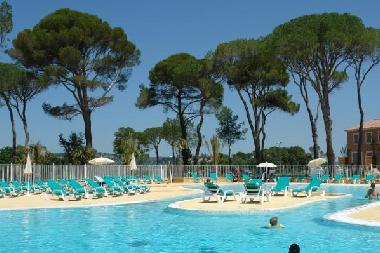 Maison de vacances /en/au calvisson (Gard)ou appartement ou maison de vacances