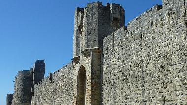 Maison de vacances /en/au calvisson (Gard)ou appartement ou maison de vacances