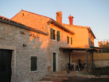 Maison de vacances /en/au BARTULICI (Istarska)ou appartement ou maison de vacances