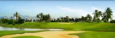 Le Golf en cours de r�alisation, il sera ouvert printemps 2011