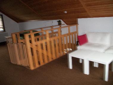 escaliers du salon et canap�e-lit pour 2