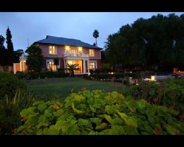 Chambre avec petit d�jeuner �/en/au Grahamstown (Eastern Cape)ou appartement ou maison de vacances