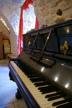 Palais / Ch�teau �/en/au Versols et Lapeyre (Aveyron)ou appartement ou maison de vacances