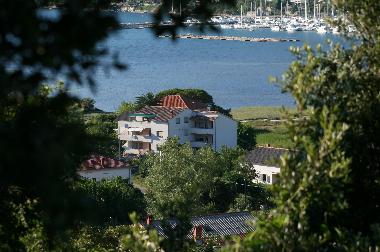 Maison de vacances �/en/au Insel-Rab (Primorsko-Goranska)ou appartement ou maison de vacances