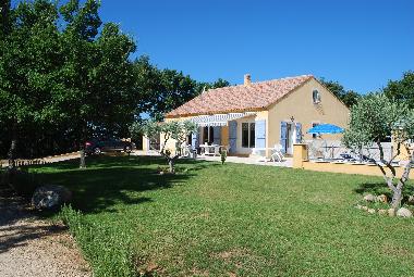 Maison de vacances �/en/au ARTIGNOSC SUR VERDON (Var)ou appartement ou maison de vacances