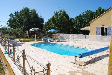 Maison de vacances �/en/au ARTIGNOSC SUR VERDON (Var)ou appartement ou maison de vacances