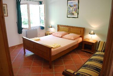 Maison de vacances �/en/au ARTIGNOSC SUR VERDON (Var)ou appartement ou maison de vacances