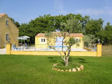 Maison de vacances �/en/au ARTIGNOSC SUR VERDON (Var)ou appartement ou maison de vacances