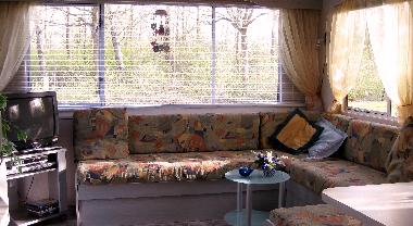 Caravane  �/en/au Bruinisse (Zeeland)ou appartement ou maison de vacances
