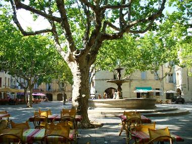 Appartement de vacances /en/au Uzes (Gard)ou appartement ou maison de vacances