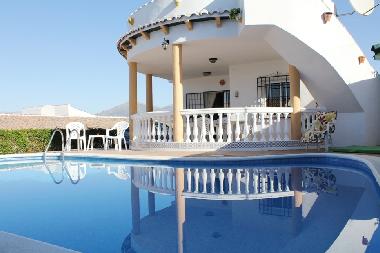 Maison de vacances /en/au ALCAUCIN (Mlaga)ou appartement ou maison de vacances