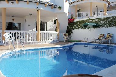 Maison de vacances /en/au ALCAUCIN (Mlaga)ou appartement ou maison de vacances