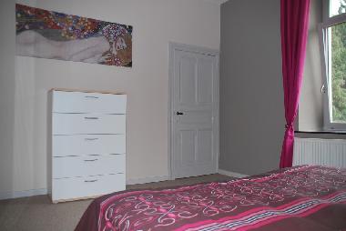 Maison de vacances /en/au Falisolle (Wallonia)ou appartement ou maison de vacances