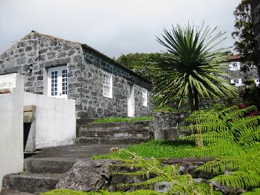 Maison de vacances �/en/au Capelo (Azores)ou appartement ou maison de vacances