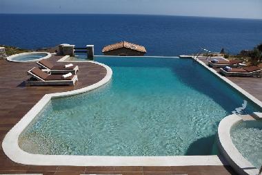 Maison de vacances /en/au ARMENISTIS (Samos)ou appartement ou maison de vacances