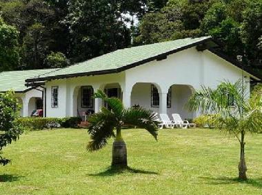 Maison de vacances �/en/au Au cap Mahe seychelles (Anse Royale)ou appartement ou maison de vacances