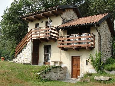 Chalet /en/au madonna del sasso (Verbano-Cusio-Ossola)ou appartement ou maison de vacances
