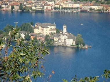 Chalet /en/au madonna del sasso (Verbano-Cusio-Ossola)ou appartement ou maison de vacances