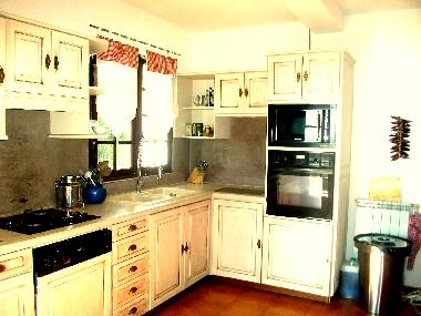 Maison de vacances �/en/au VELAUX (Bouches-du-Rh�ne)ou appartement ou maison de vacances