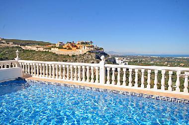 Maison de vacances �/en/au Denia (Alicante / Alacant)ou appartement ou maison de vacances