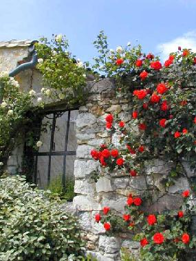 Maison de vacances �/en/au Grane (Dr�me)ou appartement ou maison de vacances