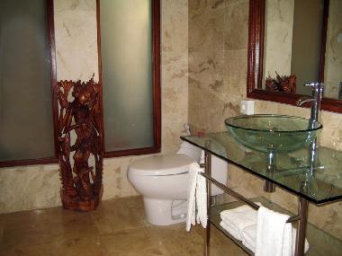 Maison de vacances �/en/au SEMINYAK (Bali)ou appartement ou maison de vacances