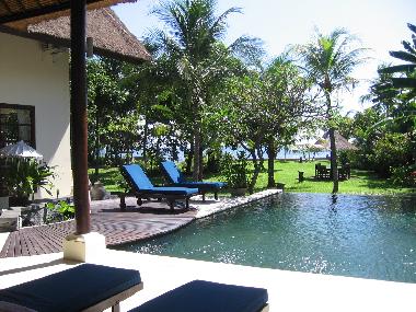 Maison de vacances �/en/au Dencarik (Bali)ou appartement ou maison de vacances