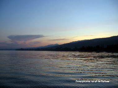 Maison de vacances �/en/au Dencarik (Bali)ou appartement ou maison de vacances