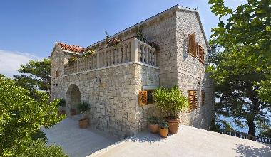 Maison de vacances �/en/au Sumartin Brac (Splitsko-Dalmatinska)ou appartement ou maison de vacances