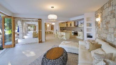 Maison de vacances �/en/au Sumartin Brac (Splitsko-Dalmatinska)ou appartement ou maison de vacances