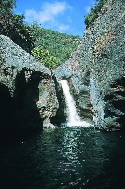 Maison de vacances �/en/au Assos-Tahtakuslar (Canakkale)ou appartement ou maison de vacances