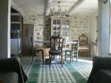 Maison de vacances /en/au Ales (Gard)ou appartement ou maison de vacances