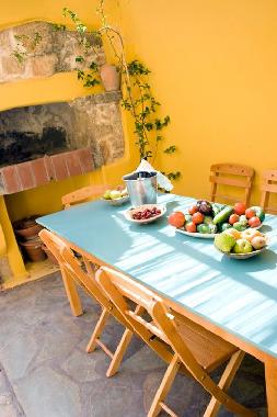 Maison de vacances �/en/au koskinou (Dodekanisos)ou appartement ou maison de vacances