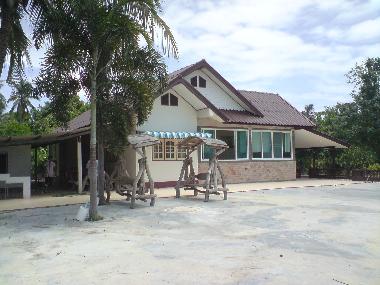 Maison de vacances �/en/au Amphoe Doem Bang Nang Buat (Suphan Buri)ou appartement ou maison de vacances