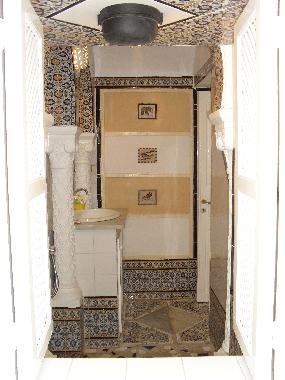 Chambre avec petit d�jeuner �/en/au sidi bou said (Tunis)ou appartement ou maison de vacances