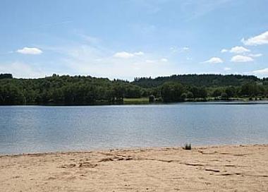Maison de vacances /en/au St Sornin La Marche (Haute-Vienne)ou appartement ou maison de vacances