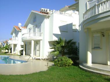 Maison de vacances �/en/au belek (Antalya)ou appartement ou maison de vacances