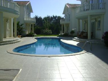 Maison de vacances �/en/au belek (Antalya)ou appartement ou maison de vacances