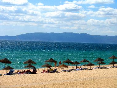 Plage de Troia et montagnes d’Arr�bida au derri�re