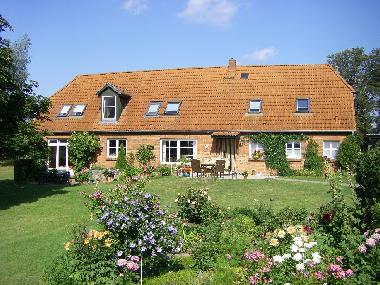 Maison de vacances /en/au Dobbertin OT Dobbin (Mecklenburgische Seenplatte)ou appartement ou maison de vacances