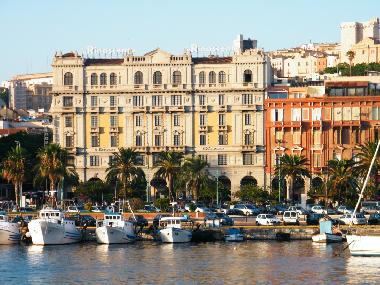 Maison de vacances /en/au italiano (Cagliari)ou appartement ou maison de vacances