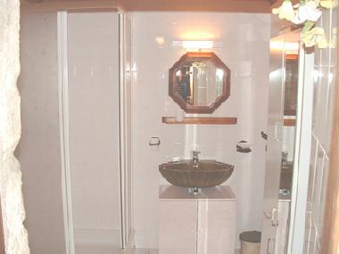 Maison de vacances /en/au Sainte Enimie (Lozre)ou appartement ou maison de vacances