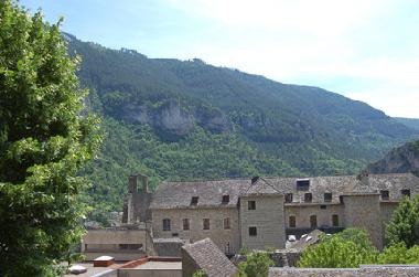 Maison de vacances /en/au Sainte Enimie (Lozre)ou appartement ou maison de vacances