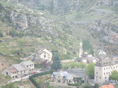 Maison de vacances /en/au Sainte Enimie (Lozre)ou appartement ou maison de vacances