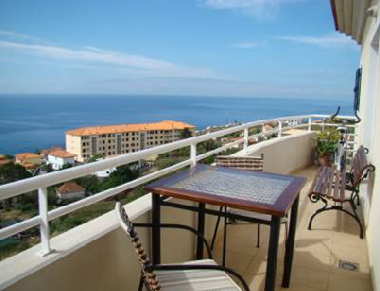 Appartement de vacances /en/au Canico  (Madeira)ou appartement ou maison de vacances
